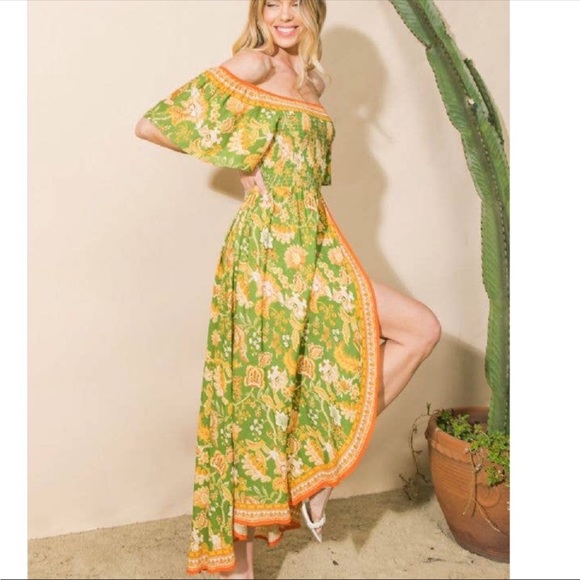 Off Shoulder Bohemian Tropical Print Maxi Dress - Picture 2 of 7